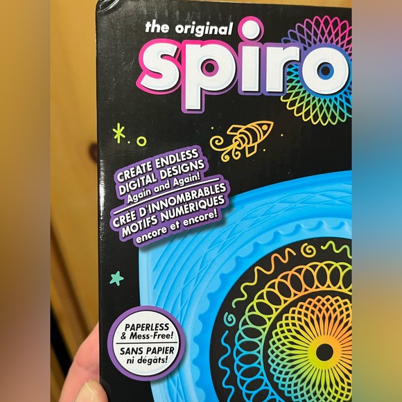 KIDS SPIROGRAPH —BRAND NEW IN PACKING—GREAT GIFT FOR ALL AGES—DRAWING FUN - Picture 5 of 11